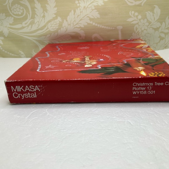 Mikasa Crystal Christmas Tree Clear 13” - Picture 2 of 7